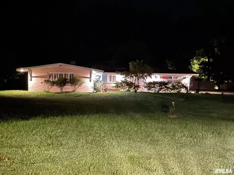 18 Deer Path Dr, Salem, IL 62881 photo 3