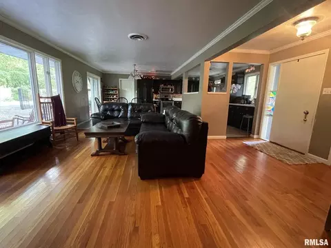 18 Deer Path Dr, Salem, IL 62881 photo 7