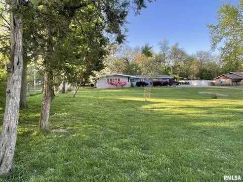 18 Deer Path Dr, Salem, IL 62881 photo 2