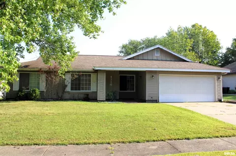 4316 Sassafras Ln, Mount Vernon, IL 62864