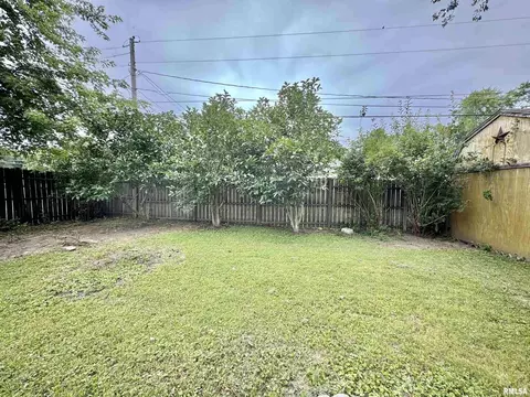 701 E 3rd St, Flora, IL 62839 photo 57