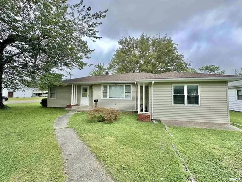 701 E 3rd St, Flora, IL 62839 photo 5
