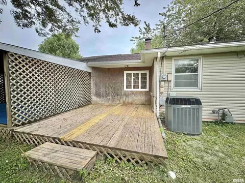 701 E 3rd St, Flora, IL 62839 photo 54