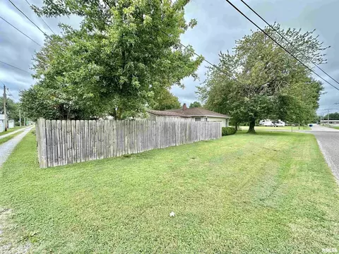 701 E 3rd St, Flora, IL 62839 photo 61