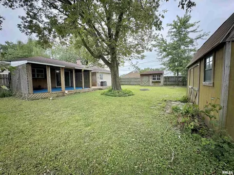 701 E 3rd St, Flora, IL 62839 photo 46