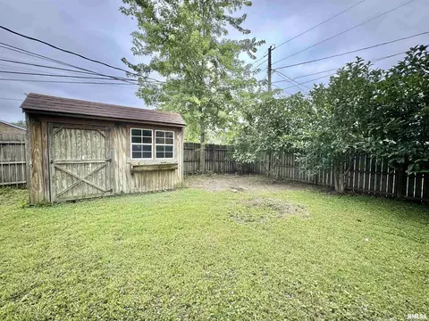 701 E 3rd St, Flora, IL 62839 photo 58