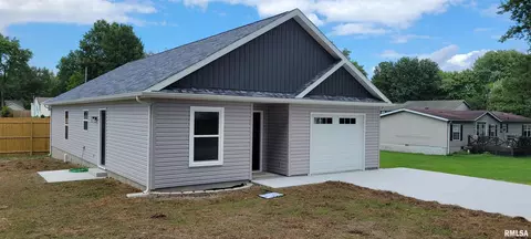 510 Washington St, Carterville, IL 62918