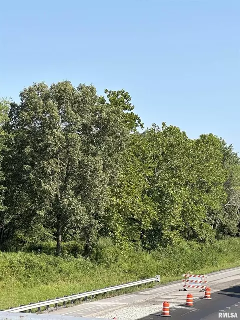 000 Petroff Rd, Benton, IL 62812