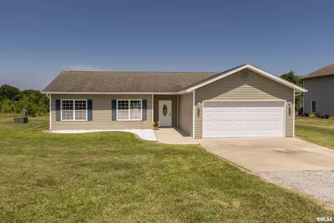 187 Lavern Rd, De Soto, IL 62924