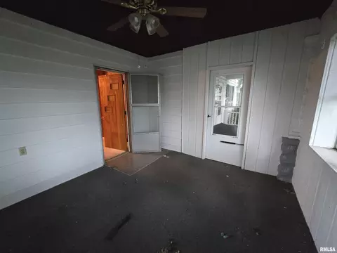 225 Cedar, Centralia, IL 62801 photo 5