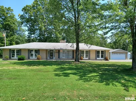 107 Belinda Dr, Marion, IL 62959