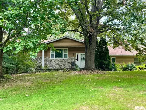 730 Golf Course Rd, Eldorado, IL 62930 photo 2