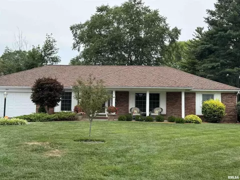 1808 Paula Ln, Marion, IL 62959