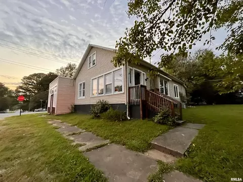 1201 E Clark St, West Frankfort, IL 62896