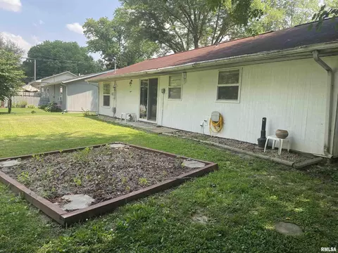 2414 Doris St, Murphysboro, IL 62966 photo 18
