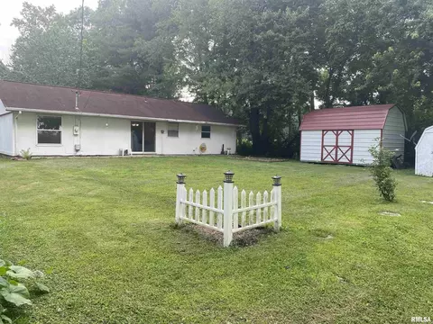 2414 Doris St, Murphysboro, IL 62966 photo 3