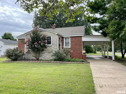 1509 Ferry St, Metropolis, IL 62960