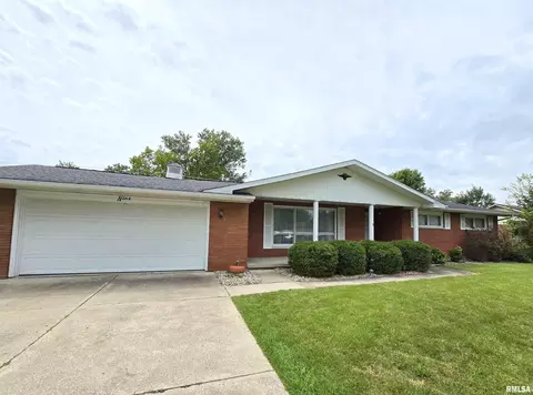 9 Magnolia Ave, Centralia, IL 62801 photo 3