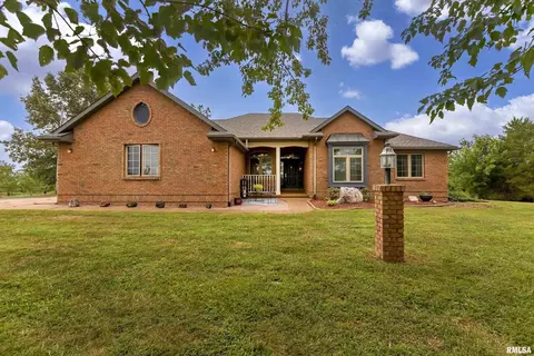 2080 Cypress Rd, Dongola, IL 62926