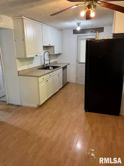 3124 Cherry Dr, Mount Vernon, IL 62864 photo 5