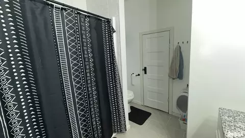 605 Election St, Benton, IL 62812 photo 18