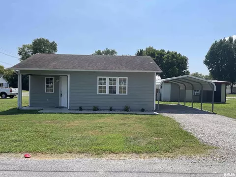 208 E Division St, Royalton, IL 62983