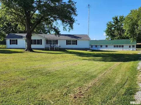 7349 County Road 1225 N, Mcleansboro, IL 62859