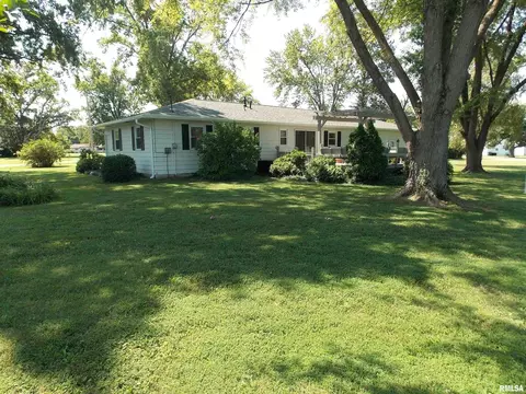 517 S Walnut St, Sandoval, IL 62882 photo 28