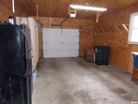 517 S Walnut St, Sandoval, IL 62882 photo 26