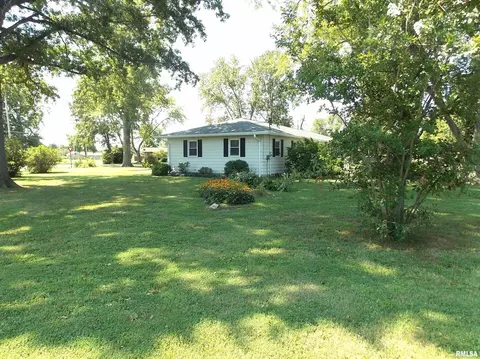 517 S Walnut St, Sandoval, IL 62882 photo 27