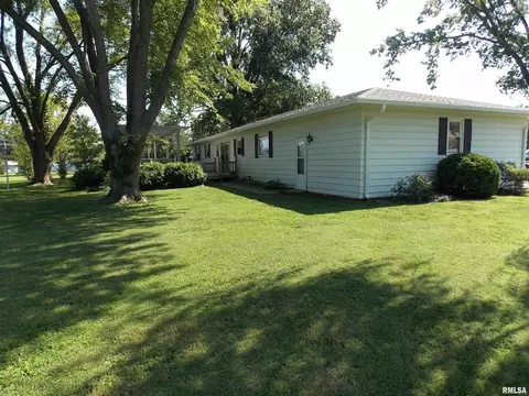 517 S Walnut St, Sandoval, IL 62882 photo 30
