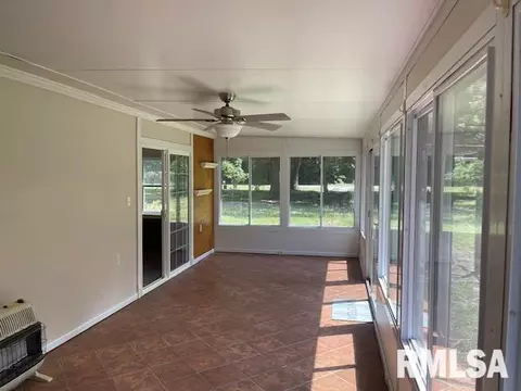 14555 Allen Rd, Herrin, IL 62948 photo 4