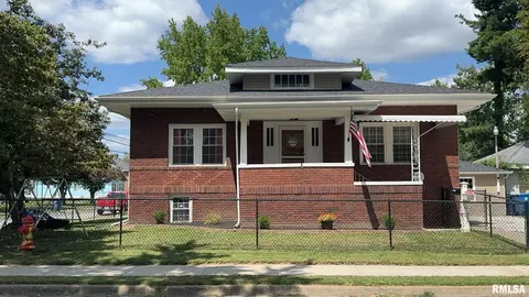 105 Mitchell St, Benton, IL 62812
