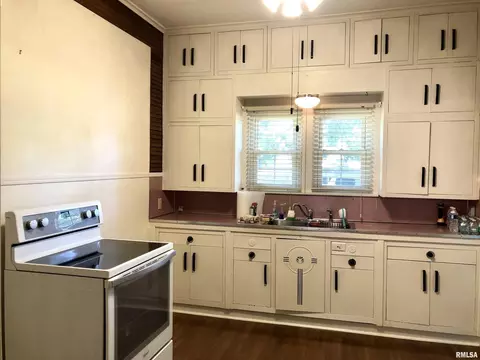 1315 W Monroe Rd, Herrin, IL 62948 photo 9