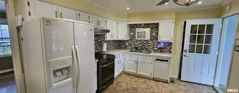 Kitchen - 93 Seminole St, Mcclure, IL 62957 photo 1 of 1