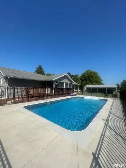 206 E Burley St, Valier, IL 62891 photo 10