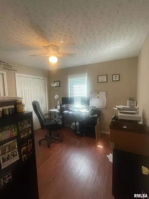 206 E Burley St, Valier, IL 62891 photo 32