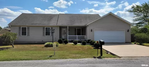 1804 Crown Rd, Herrin, IL 62948