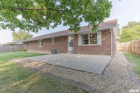 602 Osage Dr, Centralia, IL 62801 photo 20