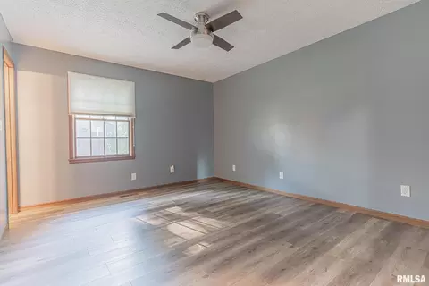 602 Osage Dr, Centralia, IL 62801 photo 18