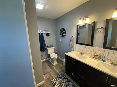206 Golf Ln, Centralia, IL 62801 photo 7