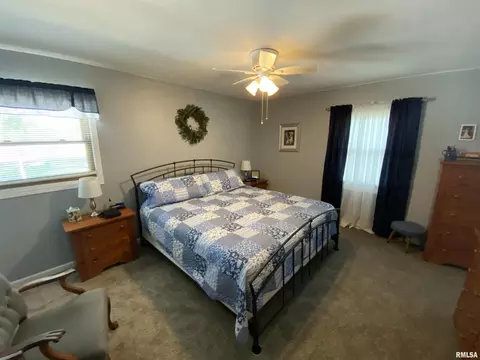 206 Golf Ln, Centralia, IL 62801 photo 6