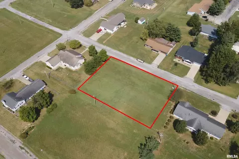 000 Memory Ln, Mcleansboro, IL 62859 photo 8