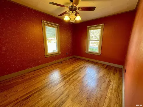 706 Mckinley St, Anna, IL 62906 photo 15