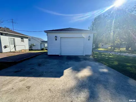 706 Mckinley St, Anna, IL 62906 photo 5