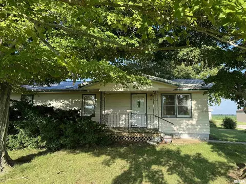 6604 Water Tower Rd, Alma, IL 62807