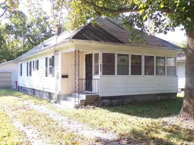 535 Halliday Ave, Du Quoin, IL 62832
