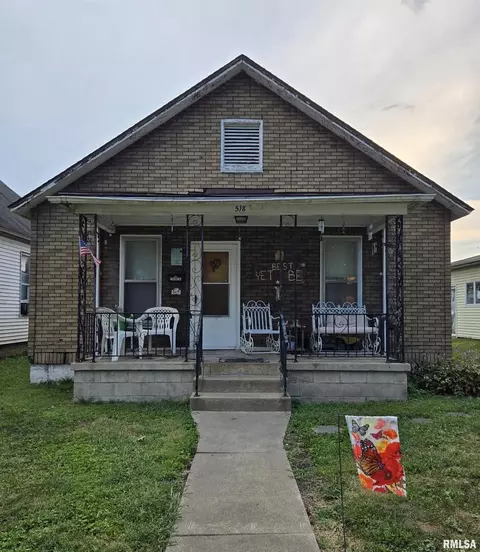 518 S Elm St, Centralia, IL 62801
