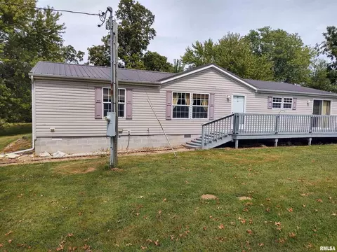 201 S Royal St, Goreville, IL 62939