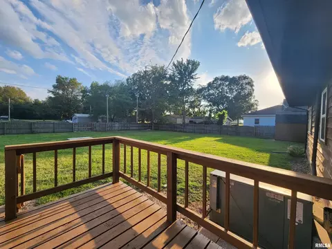 220 W Pulley St, Hurst, IL 62949 photo 31